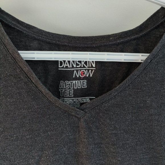 Danskin Now Active tee workout tee with gray and purple print, cuffed sleeves M - Picture 5 of 11